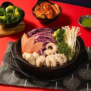 Mì kim chi bạch tuộc - 78.000 ₫ tại Seoul No.1 - Mì Cay 7 Cấp Độ Hoàng Hoa Thám - Hoàng Hoa Thám