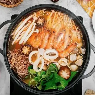 Hình ảnh Lẩu Thái full topping