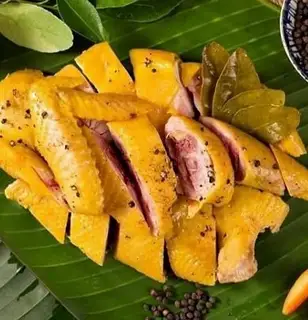 Gà ủ muối 1/2 con chặt sẵn - 129.000 ₫ tại K.T Food - Gà Ủ Muối Hoa Tiêu & Chân Gà Sốt Thái - Trần Quang Cơ