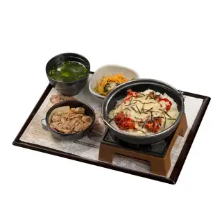 Hình ảnh Set cơm thố gà phô mai cay