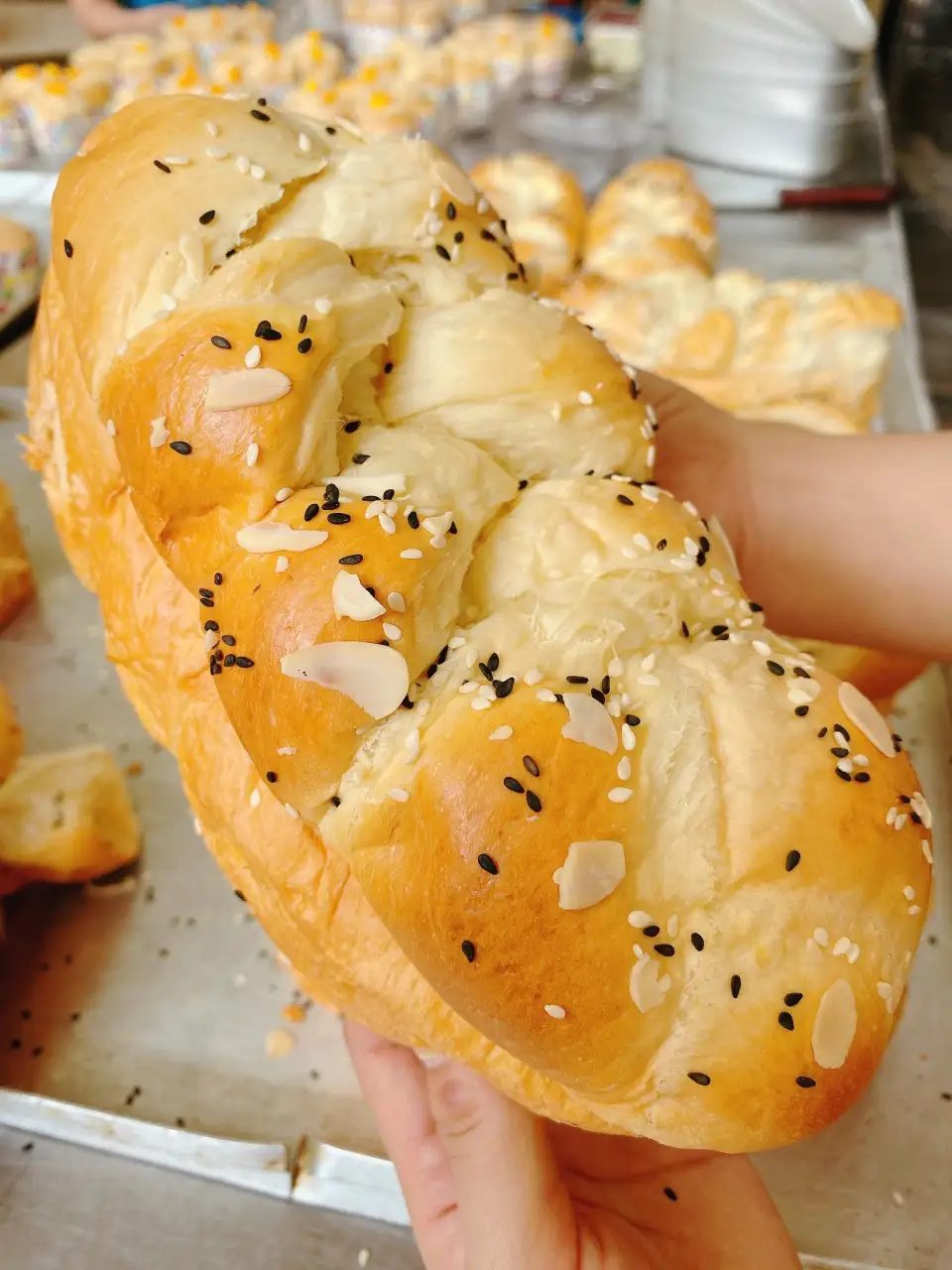 Bánh Mì Hoa Cúc Pháp - 56.000 ₫ tại Bánh Mì Những Chàng Trai - Thành Thái