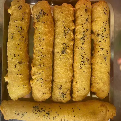 Hình ảnh Ăn Vặt Nhà Nhím - Bánh Chuối Chiên & Bánh Gà - Thới An 16