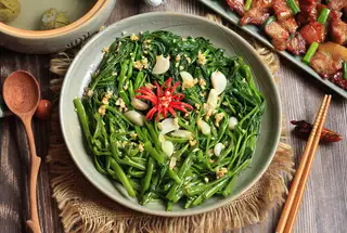 Hình ảnh Muống xào tỏi