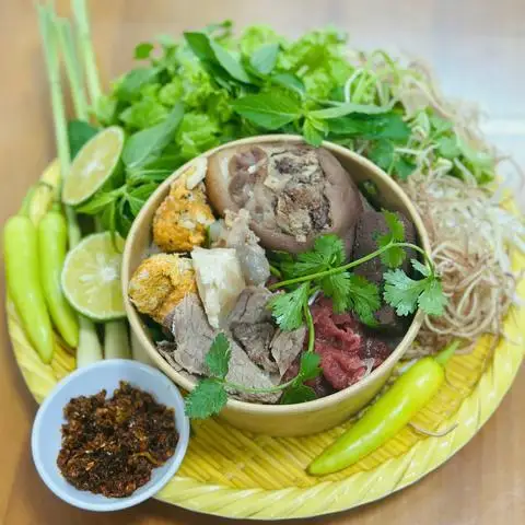 Bún Bò Huế Lan Anh - Lương Minh Nguyệt - Bún/Phở/Mỳ/Cháo gần bạn