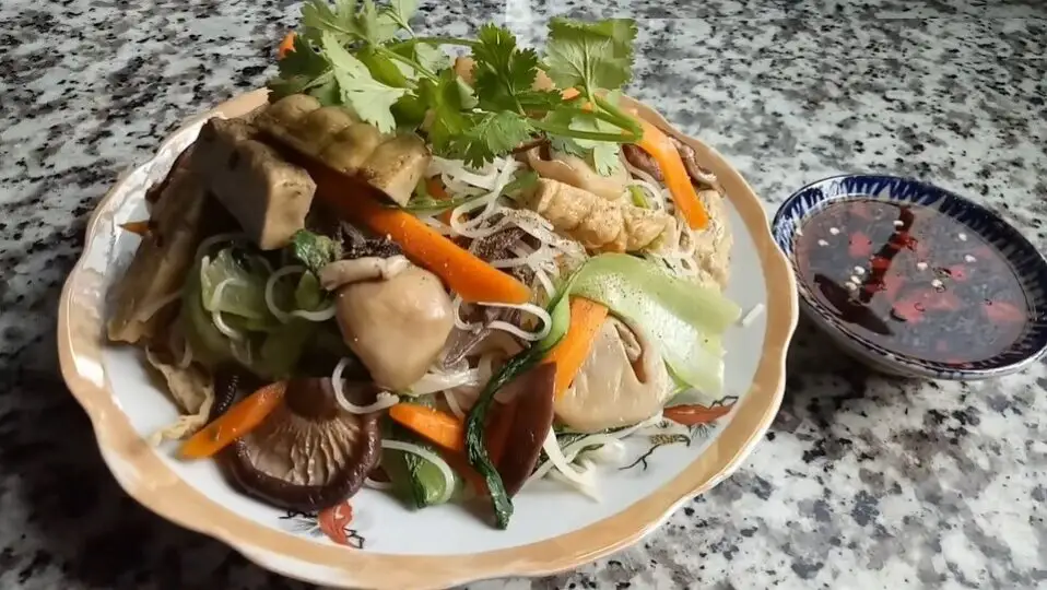 Hủ tiếu xào chay - 41.000 ₫ tại Quán Chay Thôi Kệ - Kinh Dương Vương