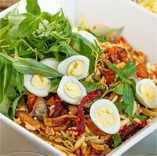 Bánh tráng trộn - 18.000 ₫ tại Bánh Tráng Trộn, Chân Gà Sả Sốt Thái & Trà Sữa - Phạm Thế Hiển