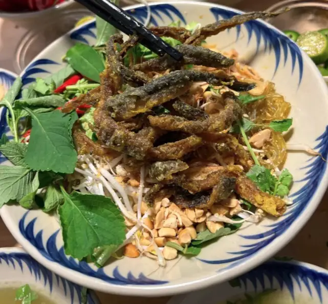 Miến trộn lươn giòn - 87.000 ₫ tại Lươn Thu - LƯƠN NGHỆ AN - Mai Thị Lựu