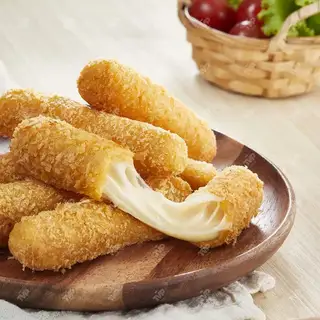 Phô mai que - 17.000 ₫ tại Ăn Vặt Nhà Beo - Mì Trộn & Cá Viên Chiên - Ấp Chiến Lược