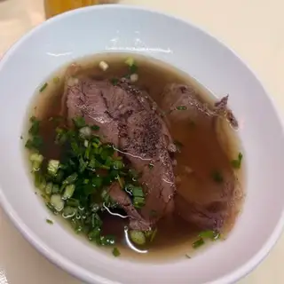 Bún bò - Tô 01 loại thịt - 79.000 ₫ tại BÚN BÒ & BÒ KHO - CÔ NIN - Nguyễn Bỉnh Khiêm