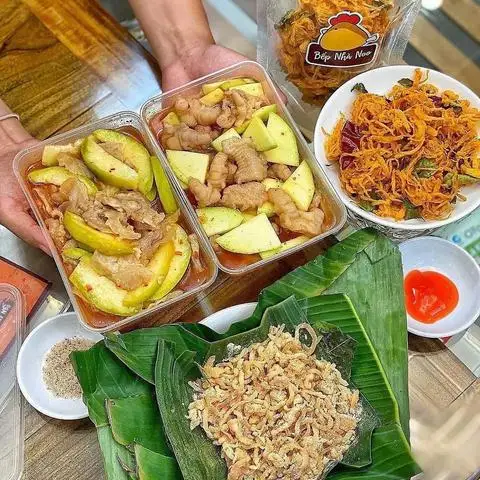 Hình ảnh Chân Gà Xả Tắc & Bánh Tráng Trộn - Nguyễn Đình Hoàn