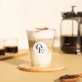 Bạc xỉu 3 tầng - 65.000 ₫ tại Over Extracted - Coffee - Nguyễn Du