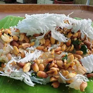 Hình ảnh Xôi đậu phộng lá chuối chà bông