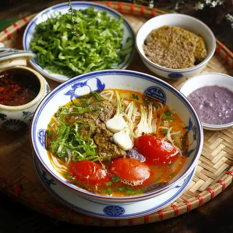 Bún Riêu Tròn Đôi - Hoàng Ngân - Bún/Phở/Mỳ/Cháo gần bạn