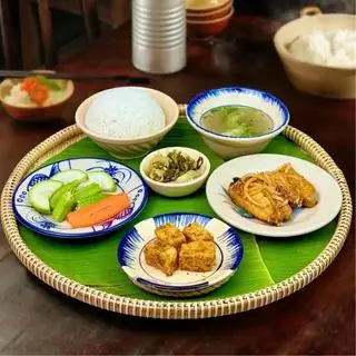 Set Cơm Cánh Gà Chiên Nước Mắm - 89.000 ₫ tại Cơm Nhà Express - Cơm Ship Văn Phòng & Cơm Phần - Thành Thái