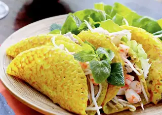 Bánh xèo thập cẩm - 17.000 ₫ tại Bánh Xèo Cô 3 - Nguyễn Hiến Lê