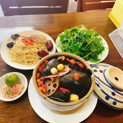 Hình ảnh Gà Ác Tiềm Thuốc Bắc An Khang - Đặng Văn Ngữ