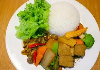 Cơm thập cẩm - 49.000 ₫ tại Quán Chay 20 - Trần Đình Xu