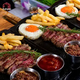 Hình ảnh Bít tết bò Việt