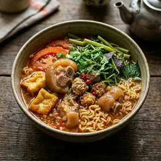 Mì gói  - 70.000 ₫ tại Út Vui - Bún Riêu Cua Ốc - Lê Văn Sỹ