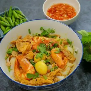 Hình ảnh Mì Quảng thập cẩm ( kèm tô , dụng cụ ăn )