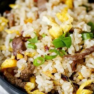 Hình ảnh Cơm dương châu bò sate