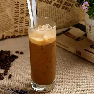 Cà Phê Sữa Đá - 22.000 ₫ tại Dì Tám - Bánh Mỳ Hấp - Tôn Đản
