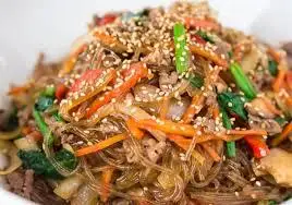 Miến xào bò - 55.000 ₫ tại Hà Nội Quán - Mỳ Ý, Mỳ Xào & Miến Xào - Trần Văn Đang