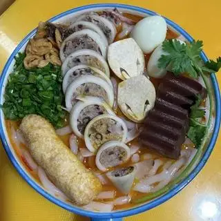 Hình ảnh Bánh canh mực ống nhồi thịt