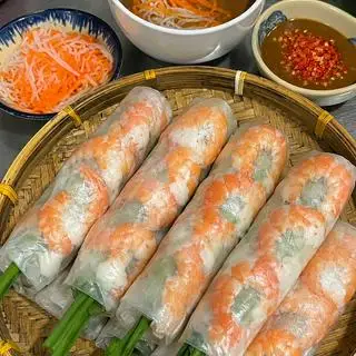 Cuốn tôm - 10.000 ₫ tại Gỏi Cuốn Chị Út - Phạm Hùng