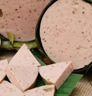 Chả thêm - 20.000 ₫ tại Bánh Cuốn Quế Trân - Nguyễn Văn Nghi
