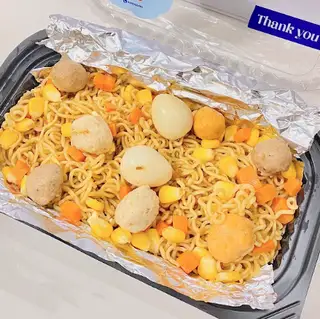 Hình ảnh Mì trộn trứng cút