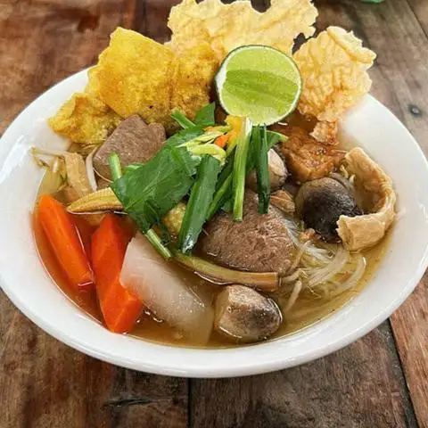 Hủ Tiếu Chay Chị Mút - Góc Chùa Giác Nguyên - Hoàng Diệu - Món chay gần bạn