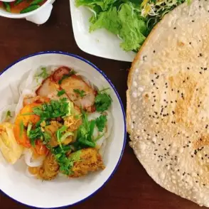 Mì Xứ Quảng - Cơm Gà - Chung Cư Celadon City - Món truyền thống/Đặc sản gần bạn