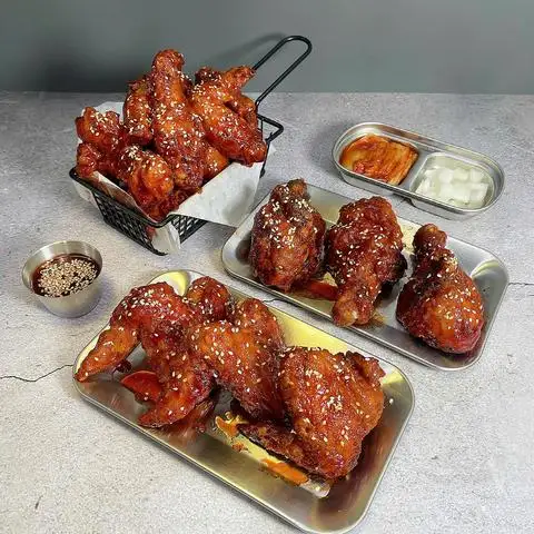Hình ảnh Chick Mom - Gà Rán, Cơm Gà & Trà Sữa Hàn Quốc - Trần Điền