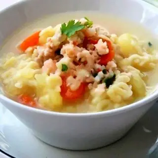 Nui ngôi sao thịt bầm rau củ vừa - 25.000 ₫ tại Cháo Dinh Dưỡng Việt Soup - Nguyễn Thị Tần