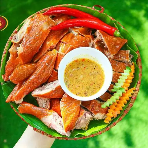 Hình ảnh TBF FOOD - Gà Ủ Muối & Gà Ủ Xì Dầu - Linh Đàm