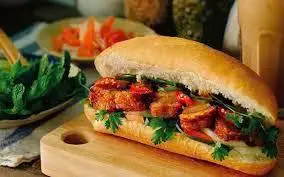 Hình ảnh Bánh mì heo quay
