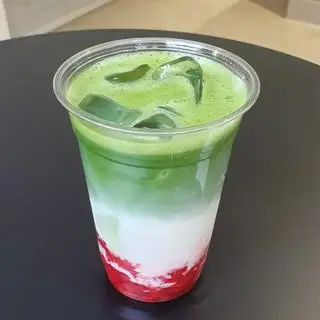 Hình ảnh Matcha latte dâu