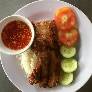 Hình ảnh Cơm ba rọi nướng muối ớt 