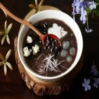 Chè đậu đen - 15.000 ₫ tại Quán Chay Trí Tuệ - Hải Thượng Lãn Ông