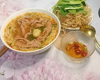 Hình ảnh Bún Thái bò