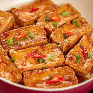 Cơm chay đậu hũ rim - 24.000 ₫ tại Cơm Chay Diệu Hiền - Đường D9