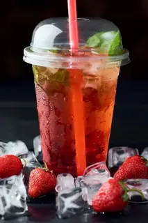 Trà dâu - 35.000 ₫ tại Lona coffee - Đường D5