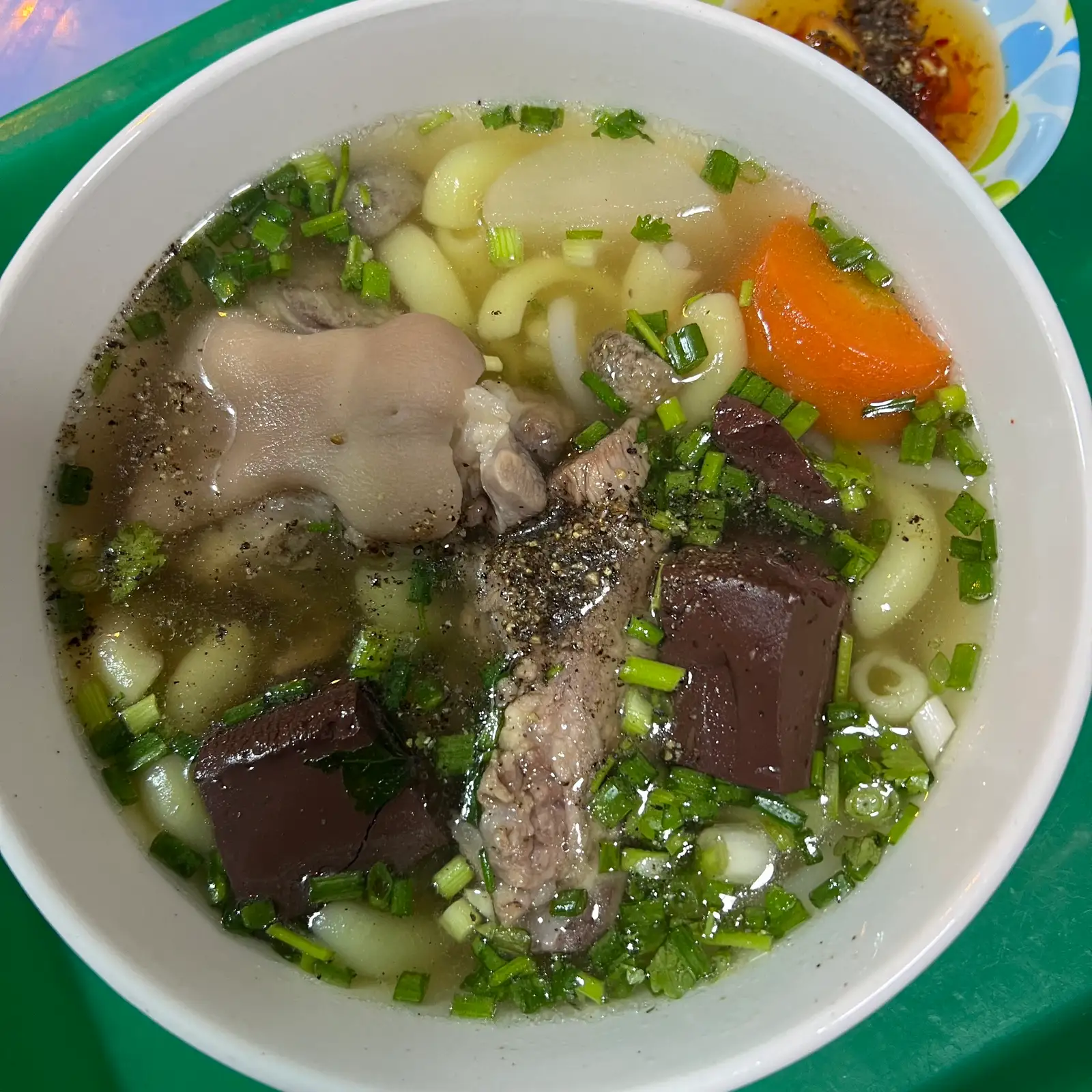 Nui giò - 60.000 ₫ tại Bánh Canh Xương Giò Hoàng Long - Tô Hiến Thành