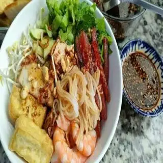 Hình ảnh Bún nước tương đậu hũ tôm thịt