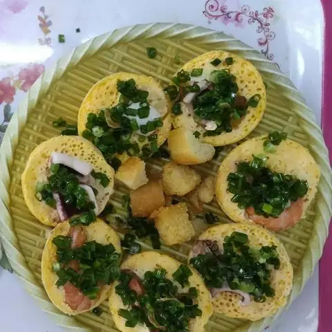 Tư Còi - Cơm Tấm, Bún Nước Tương & Bún Thịt Nướng - Bắc Hải - Cơm/Cơm tấm gần bạn