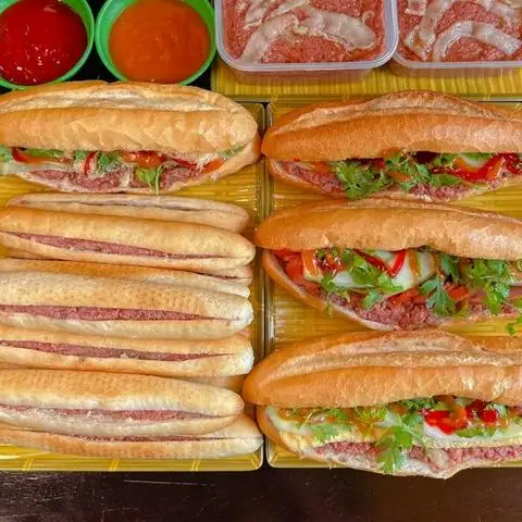 Hình ảnh Bánh Mì Duy Tín - Bánh Mì Pate Cột Đèn & Bánh Mì Que - Nguyễn Thị Định