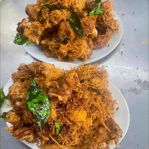 Hình ảnh Trung Vịt - Vịt Quay & Vịt Luộc - Nguyễn Khánh Toàn