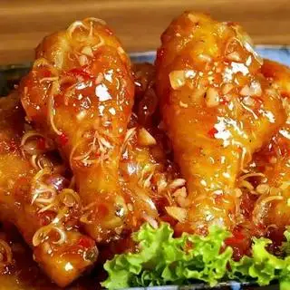 Cơm đùi gà chiên nước mắm - 55.000 ₫ tại Bếp Nhà 199 - Cơm Văn Phòng - Điện Biên Phủ