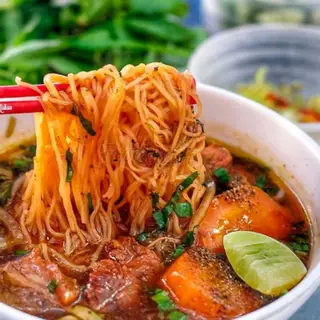 Bò kho mì tươi - 65.000 ₫ tại Phở Bò & Bò Kho 220 - Lê Văn Sỹ